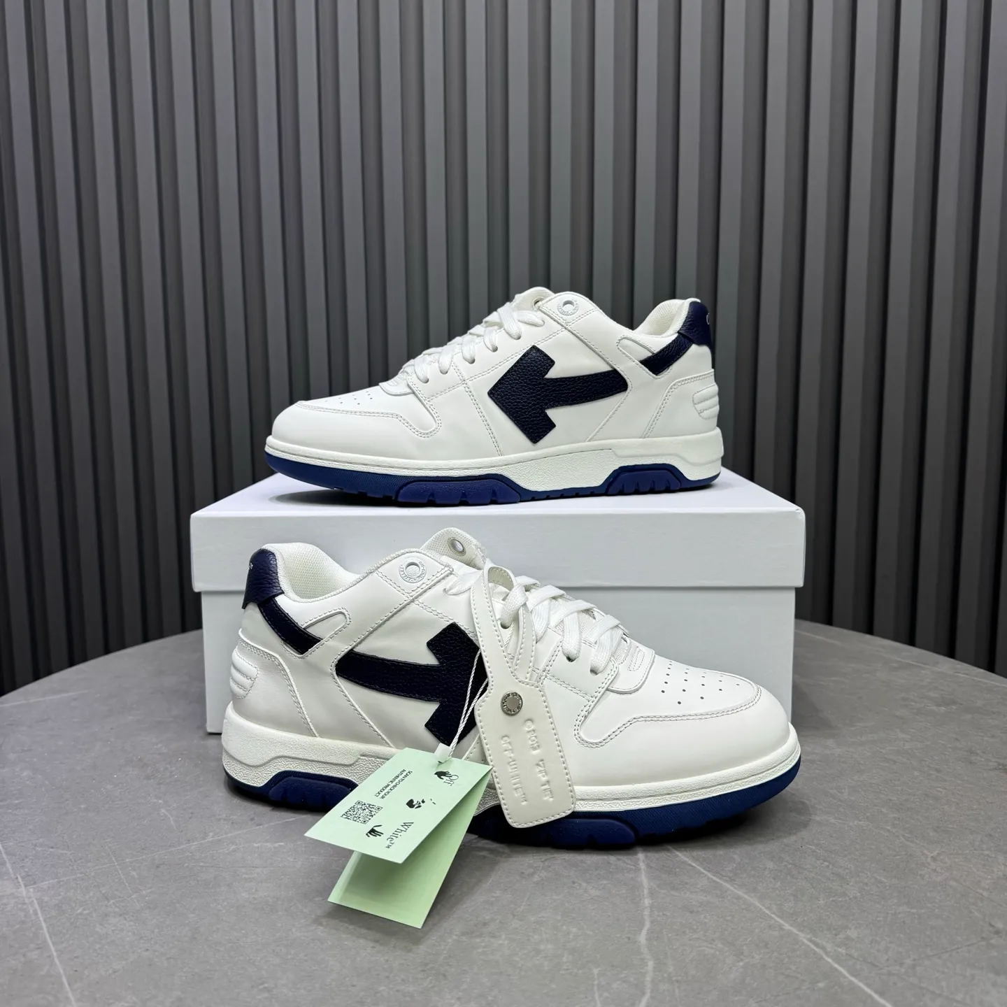 P620 OFF WHITE⚡️Couple model⚡️35-40 women’s model 39-46 men’s model